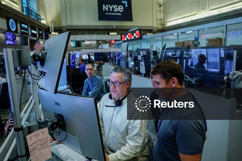 S&P 500 e Nasdaq abrem em alta enquanto petróleo recua antes da decisão do Fed