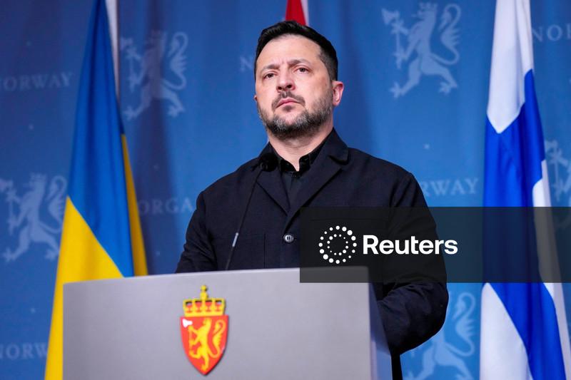 Zelenskiy diz que EUA restabeleceram alertas para Ucrânia sobre ataques balísticos russos