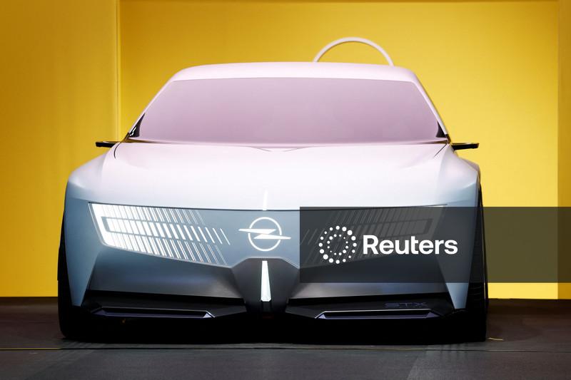 Rivalidade entre Europa e China ganha destaque no Salão do Automóvel de Paris