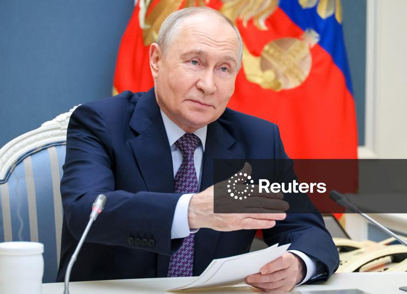 Putin concorda em cooperar com apelo do papa Leão por ajuda a cidade ucraniana
