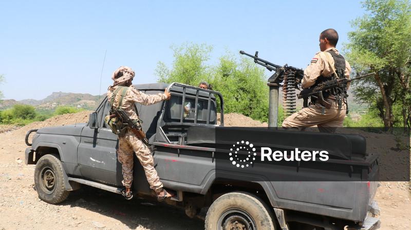 Líder do Iêmen anuncia grandes operações militares contra houthis, apoiados pelo Irã
