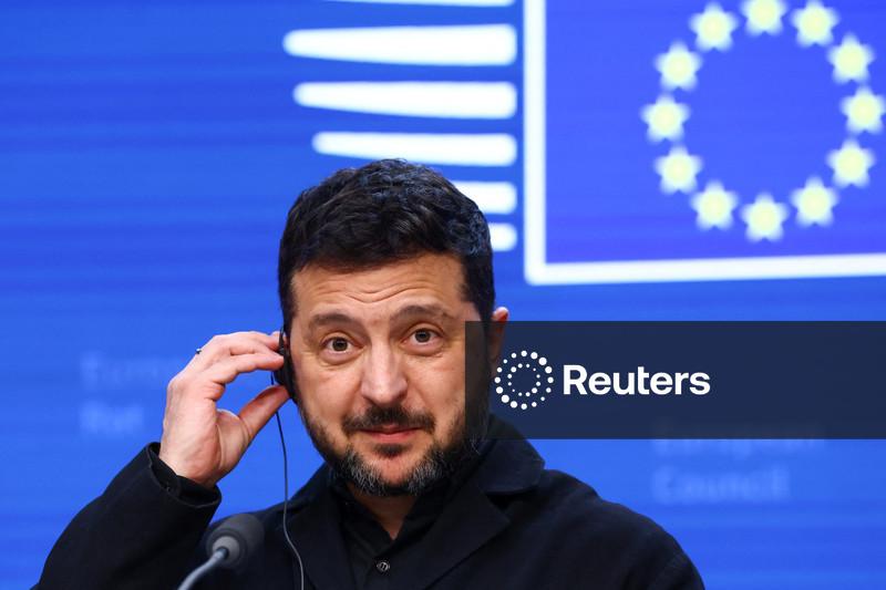 Zelenskiy critica acordo de Trump sobre diesel e chama iniciativas de paz da Rússia de “paródia”