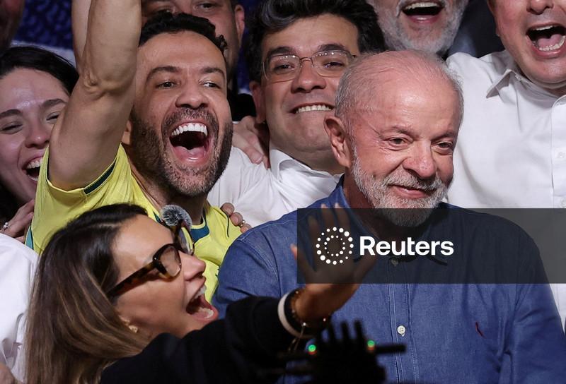 Lula diz que venceu intromissão de plataformas digitais e promete regulação após reeleito