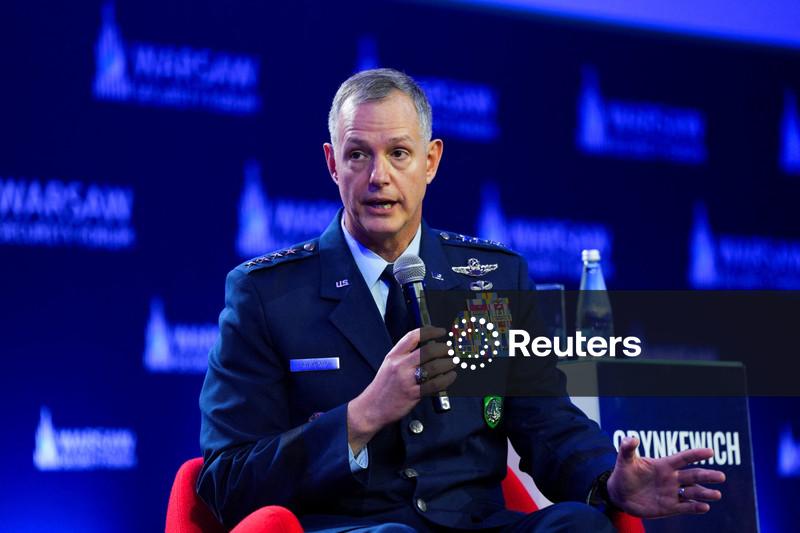 Comandante da Otan alerta que eventual ataque da Rússia será “totalmente fútil”