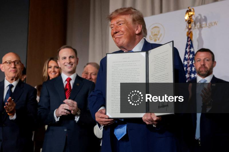 Trump afirma que vai proibir uso do termo “inteligência artificial”