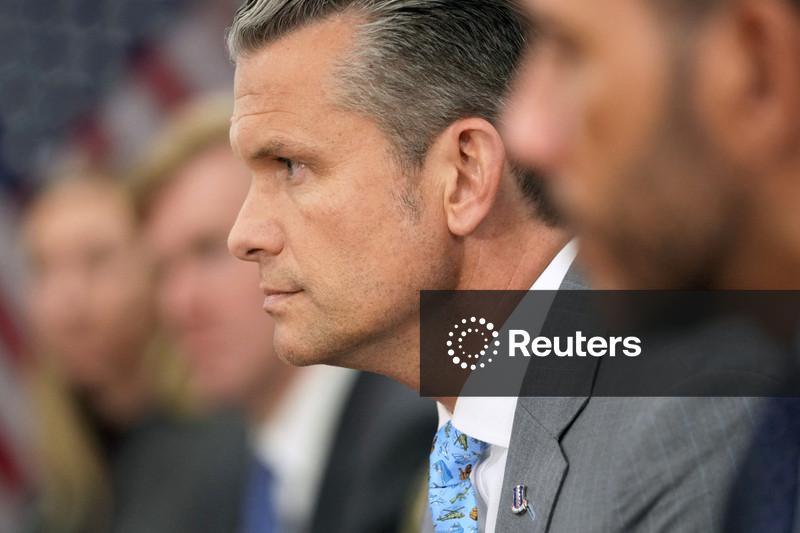 Hegseth discute Irã com Netanyahu em visita não anunciada a Israel, segundo autoridades