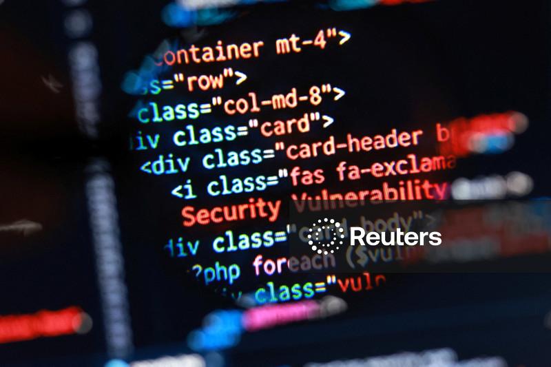 Governos e empresas tentam corrigir falhas em linguagem que sustenta web após milhões de ataques de hackers